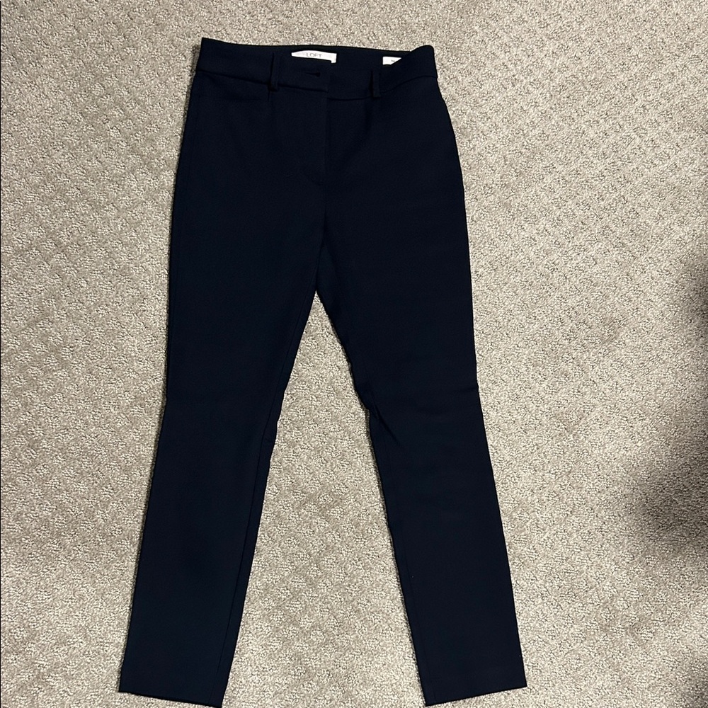 LOFT Women's navy skinny slacks - great condition! Worn only a few times